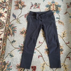 Lululemon ABC Pants.. 31 Waist